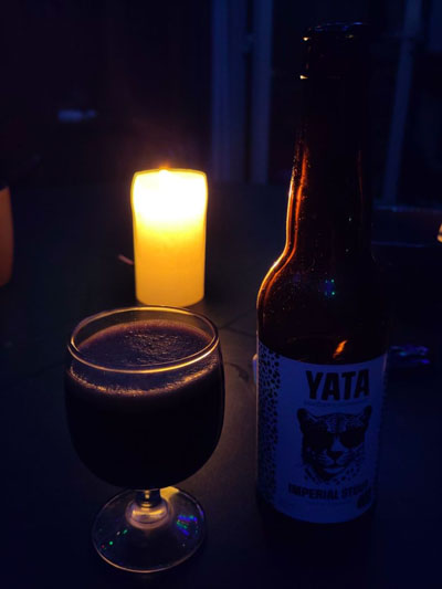 De Imperial Stout Calva Barrel van Brasserie Yata