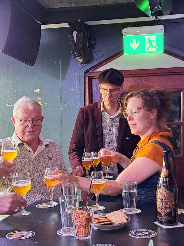 Biersommelier aan het werk