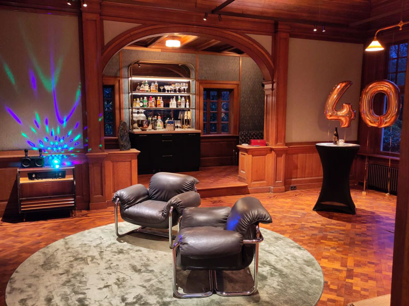 Prachtige ruimte voor een historische bierproeverij