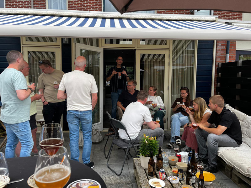 Historische bierproeverij in volle gang in Westwoud