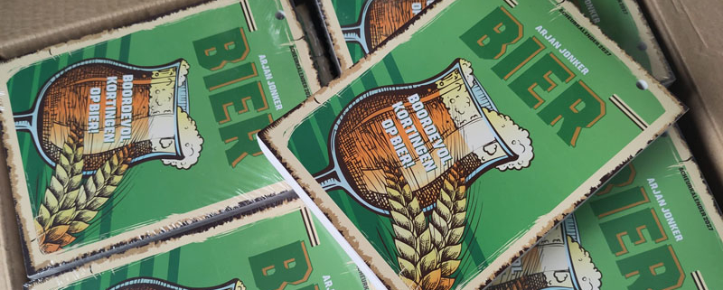 Doos met de Bier Scheurkalender 2027 van Edicola