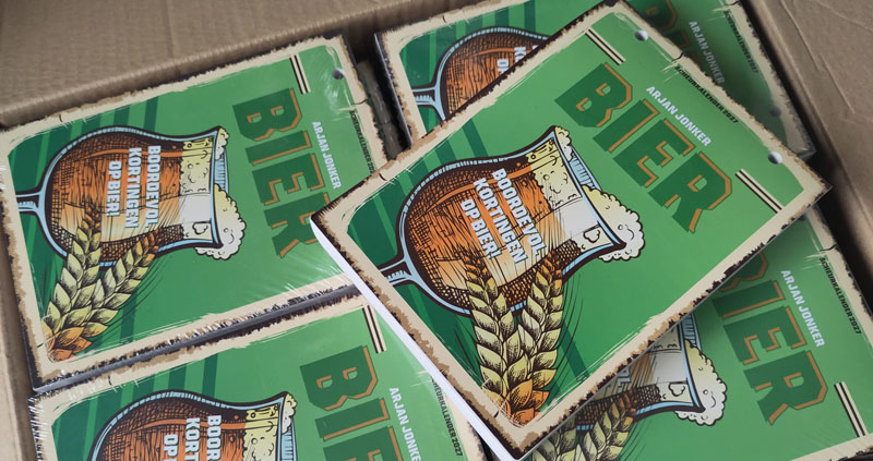 Doos met de Bier Scheurkalender 2027 van Edicola